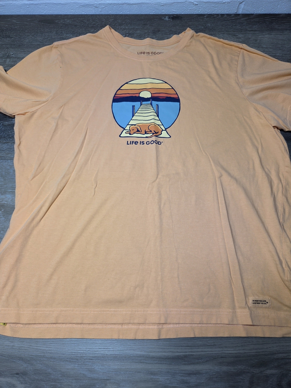 Life Is Crusher Dog Sunset Pier Graphic T-Shirt Men's XXL Peach